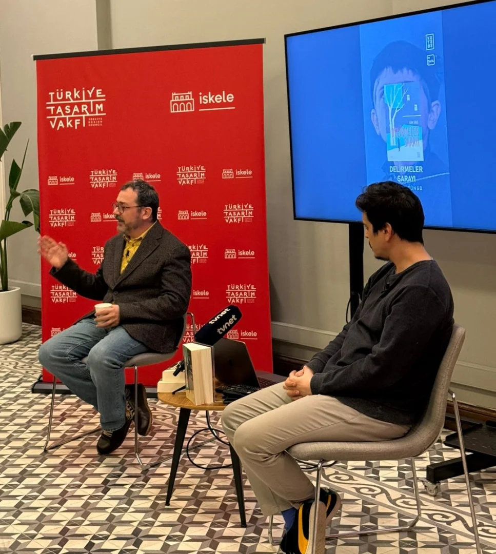 Yazar Güray Süngü, Türkiye Tasarım Vakfı'nda okurlarıyla bir araya geldi