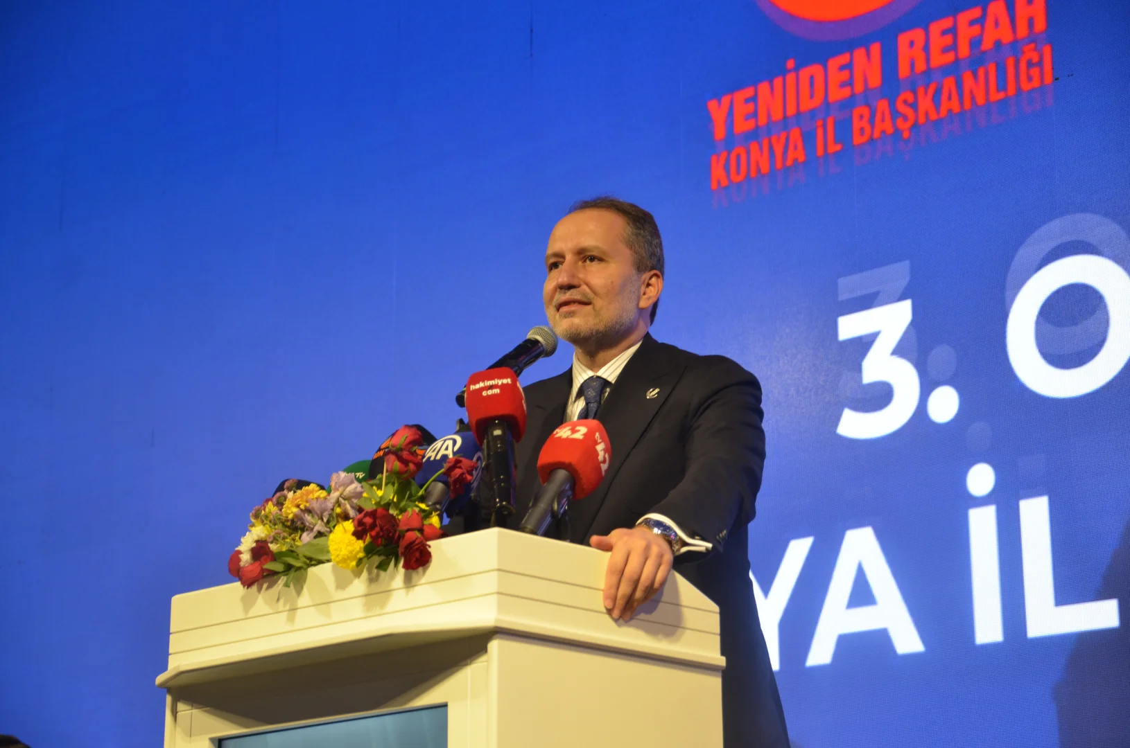 Yeniden Refah Partisi Genel Başkanı Erbakan, partisinin Konya il kongresine katıldı