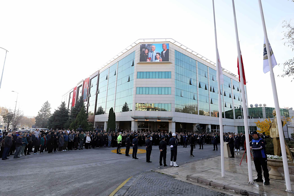 Yenimahalle’de 10 Kasım anma töreni