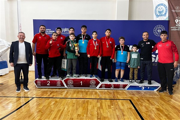 Yıldırım'da Cumhuriyet Kupası düzenlendi