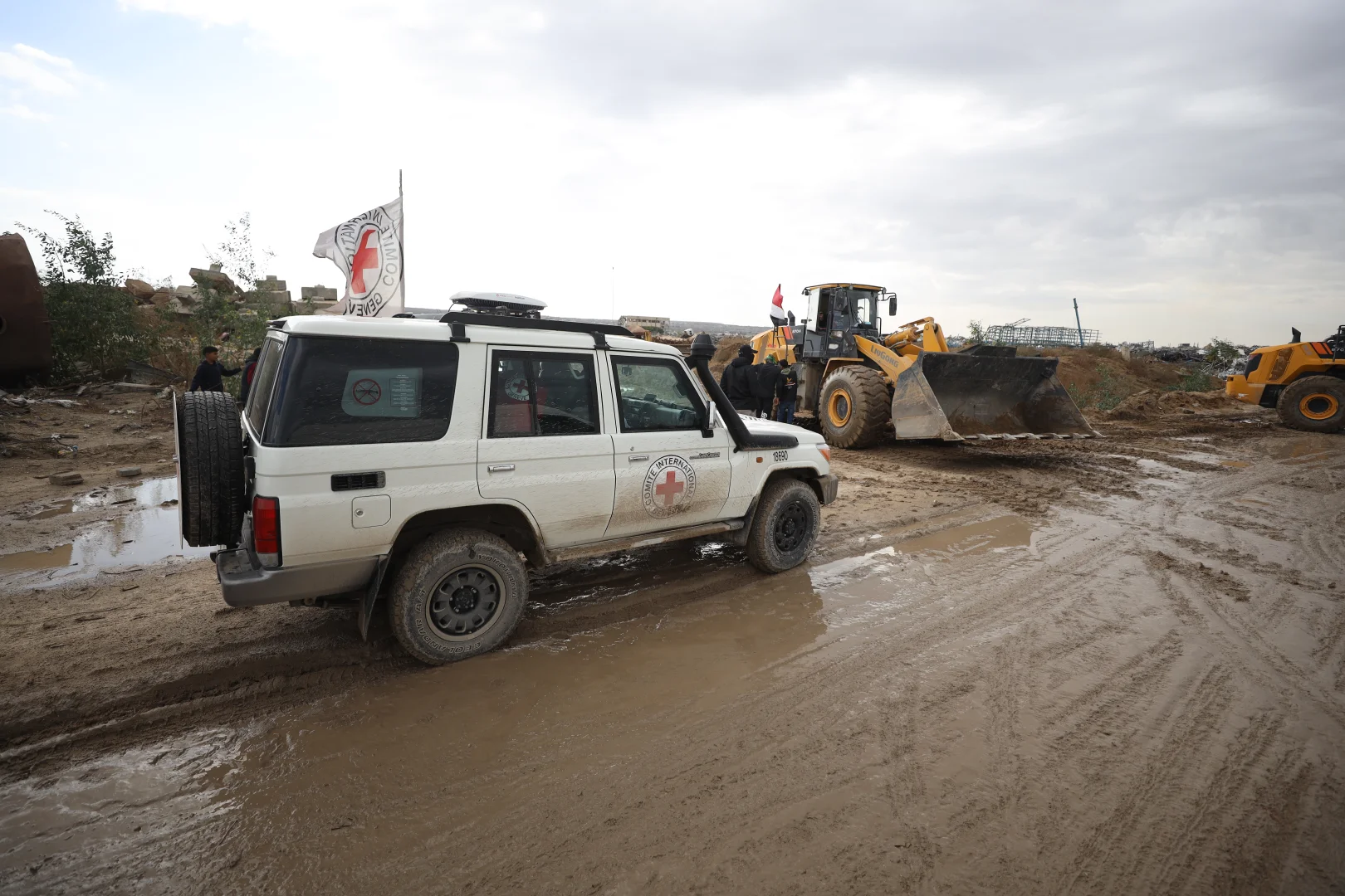 Zeytun Mahallesi’nde İsrailli esirlerin cenazelerine yönelik arama çalışmaları sürüyor
