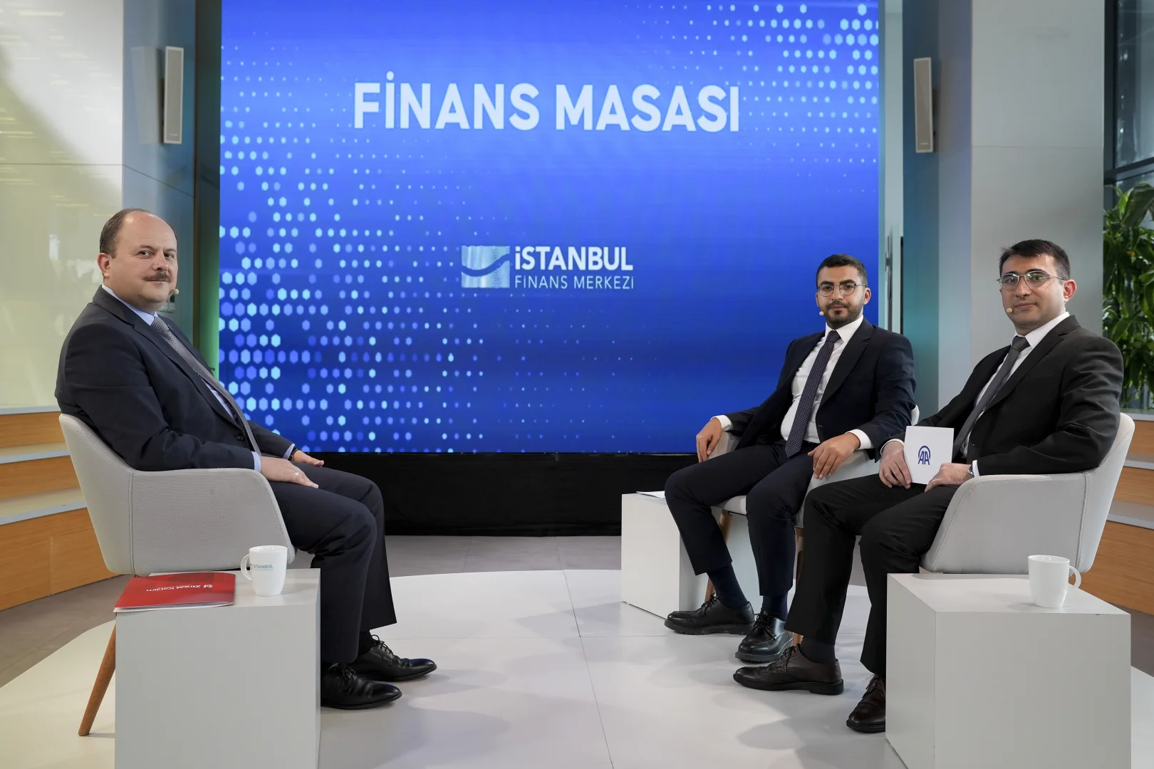 Ziraat Katılım Genel Müdürü Metin Özdemir, AA Finans Masası'na konuk oldu