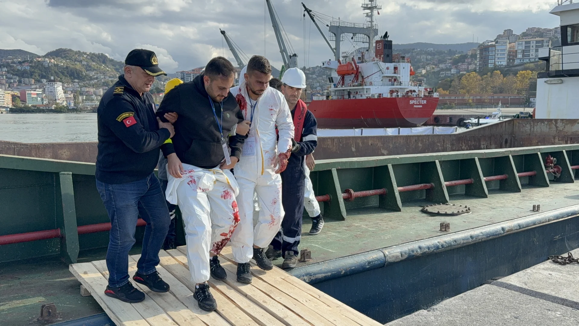 Zonguldak'ta gemi kazası tatbikatı düzenlendi