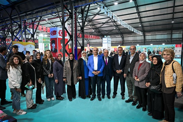 'Zorlukları aşmak ve insan maneviyatı' konulu söyleşi gerçekleştirildi