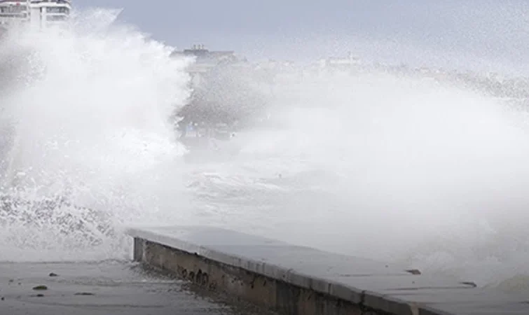 10-Ocak-Cumartesi-Icin-Kritik-Uyari-Firtina-ve-Yagis-Bekleniyor-featured