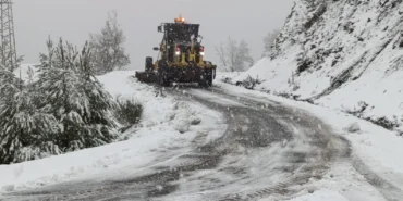 Antalya8217da-Kar-Seferberligi-Kapanan-Yollar-Bir-Bir-Aciliyor-featured
