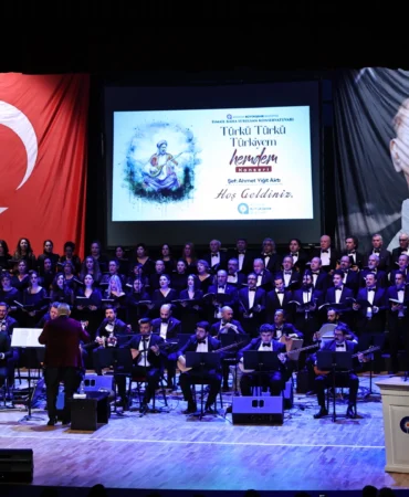 Antalyalilar-8220Turku-Turku-Turkiyem-Hemdem8221-ile-Anadolu8217yu-Yasadi-featured