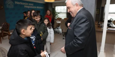 Badirgali-Cocuklar-Kulturel-Mirasi-Seramige-Isleyip-Baskana-Sundu-featured