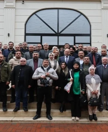 Baskan-Gulpinar-10-Ocak-Gazeteciler-Gunu8217nde-Basinla-Bulustu-featured