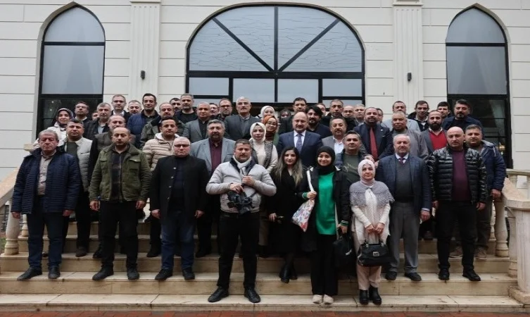 Baskan-Gulpinar-10-Ocak-Gazeteciler-Gunu8217nde-Basinla-Bulustu-featured