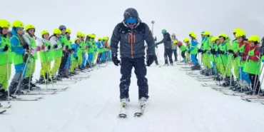 Bursa8217da-Ogrenciler-Uludag-ile-Bulusuyor-Kayak-Keyfi-Basladi-featured