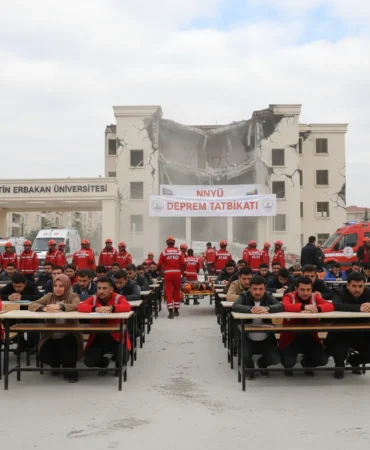 NNYÜ'de deprem tatbikatı