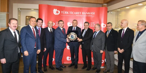 Turk-Ticaret-Bankasi-Trabzon-Subesi-Torenle-Acildi-featured