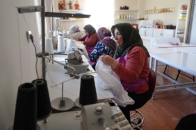 Adıyaman Belediyesi’nden kadınlara mesleki eğitim desteği  - Videolu Haber