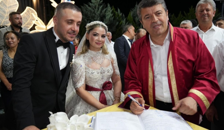 Adıyaman’da 2025 Yılında 2 bin 90 nikah kıyıldı