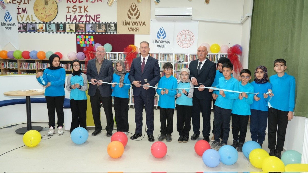 Adıyaman'da İlim Yayma Vakfı tarafından yaptırılan kütüphanenin  açılışı gerçekleştirildi