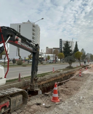 Adıyaman genelinde altyapı ve yol yenileme çalışmaları devam ediyor