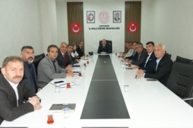 Adıyaman İl Milli Eğitim Müdürlüğü'nde haftalık değerlendirme toplantısı gerçekleştirildi