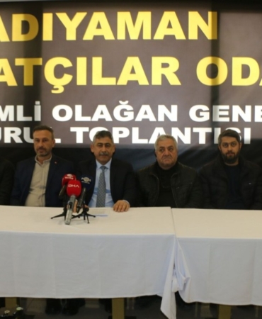 Adıyaman İnşaatçılar Odası’nda Hakan Yanar yeniden başkan seçildi  - Videolu Haber