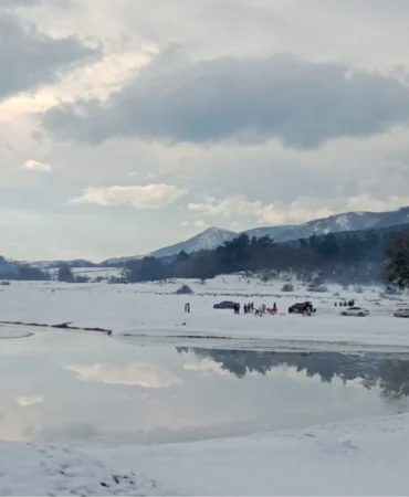 Ağlan Göleti kış güzelliğiyle büyüledi