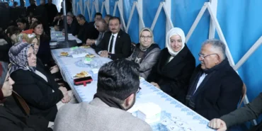 AK Parti Genel Başkan Yardımcısı Kaya, Kayseri'de temaslarda bulundu