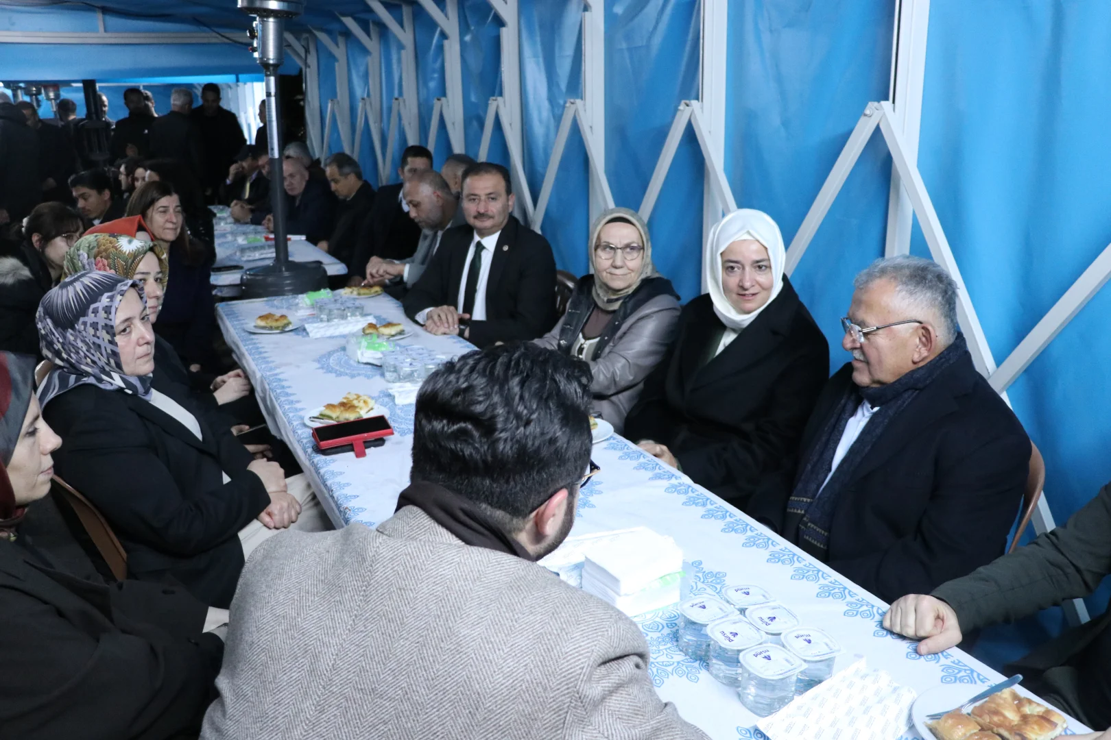 AK Parti Genel Başkan Yardımcısı Kaya, Kayseri'de temaslarda bulundu