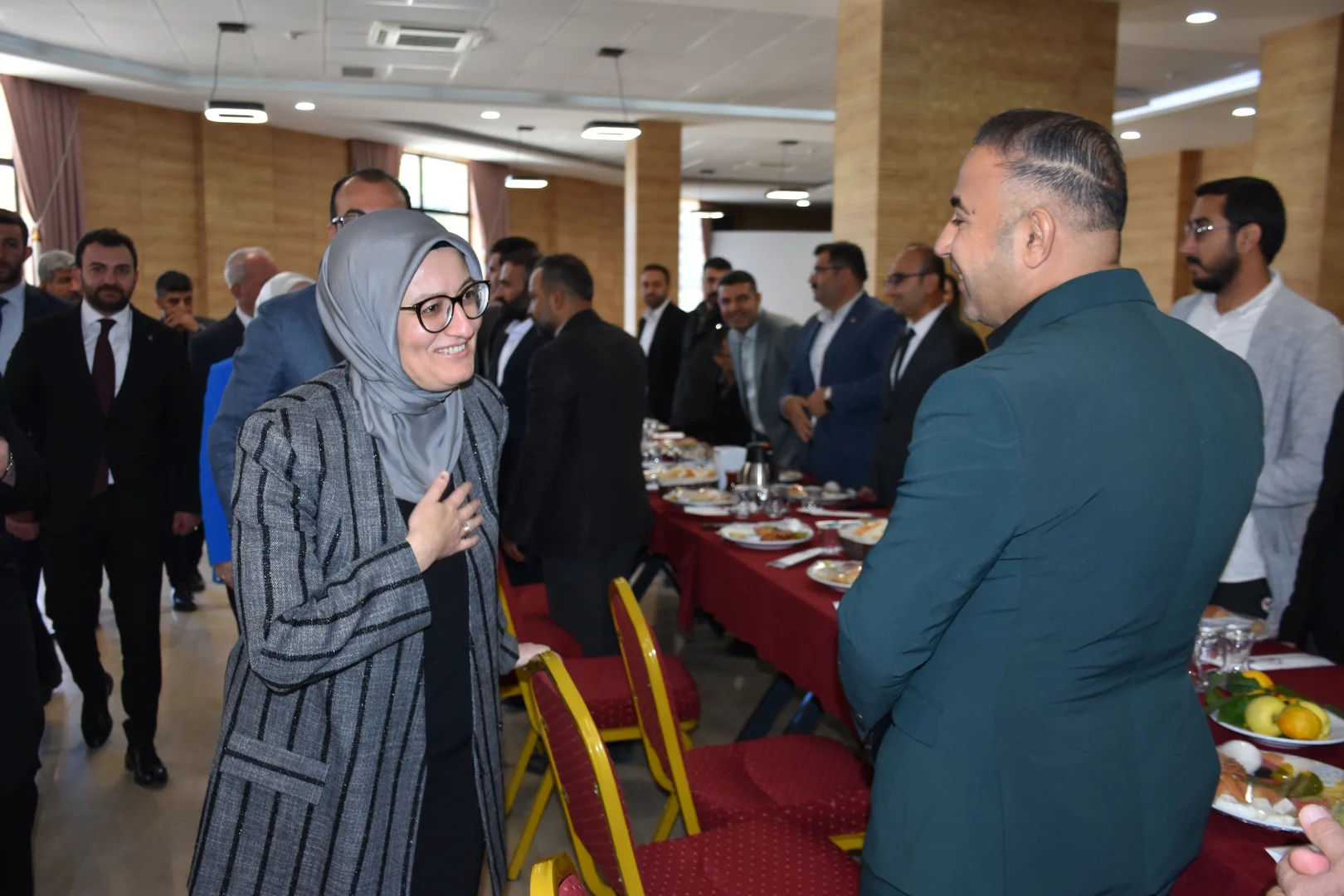 AK Parti Genel Başkan Yardımcısı Uygur, Şırnak'ta "Bir Sofrada Şehr-i Nuh" programında konuştu