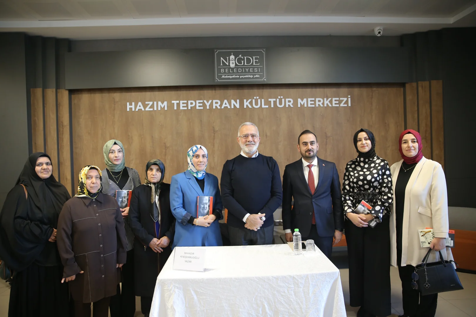 AK Parti Grup Başkanvekili Yenişehirlioğlu, Niğde'de söyleşiye katıldı