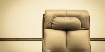 Al Sani, Bahreyn Dışişleri Bakanı Al Zayani ile bir araya geldi