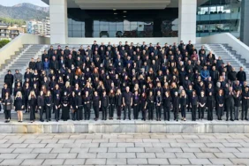 Alanya'da kadına şiddete siyah farkındalık etkinliği