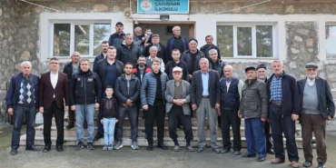 Amasya'da evi yanan yaşlı çifte el birliğiyle ev yapılacak