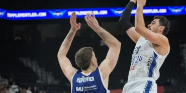 Anadolu Efes - Bahçeşehir Koleji