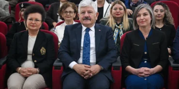 Ankara'da 60 yaş üstü bireylere yönelik "3. Yaş Üniversitesi" eğitimleri başladı