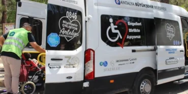 Antalya'da engelsiz hizmet aracı hayat kolaylaştırıyor