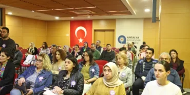 Antalya’da kadına yönelik şiddete karşı eğitim ve sergi