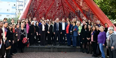 Antalya'da şiddete karşı ses, Al Yazma’da yükseldi