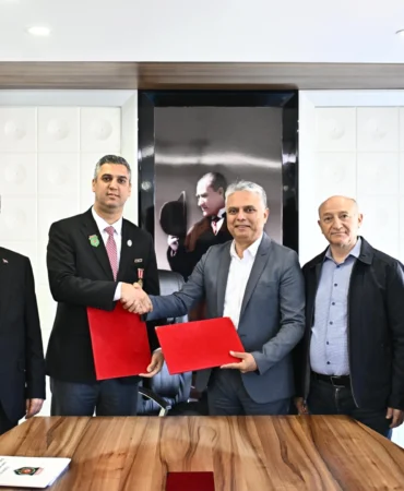 Antalya Muratpaşa’da şehit aileleri ve gaziler için protokol
