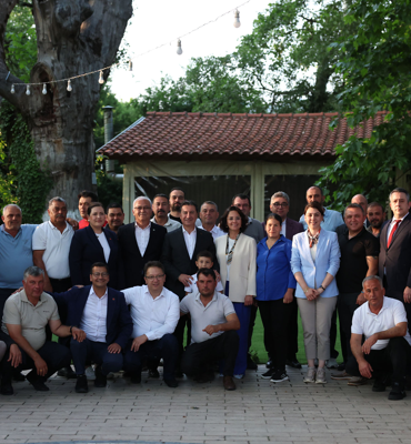 Aras: Muhtarlarımız yerel yönetimlerin en önemli paydaşlarıdır