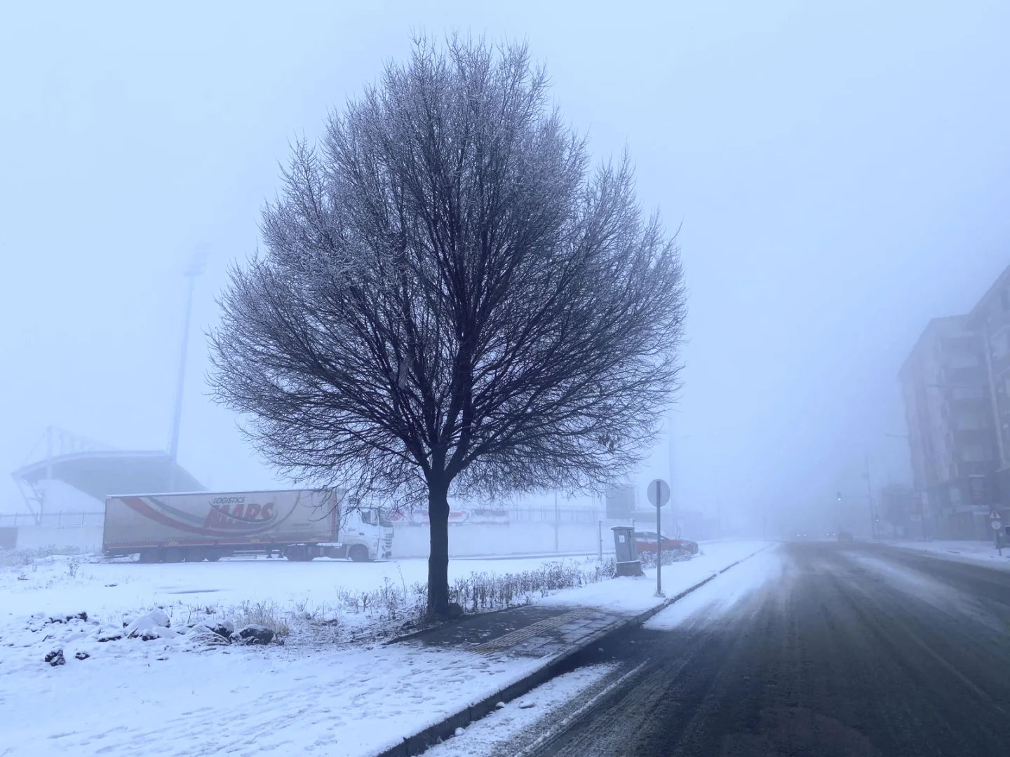 Ardahan'da kar ve sis etkili oldu