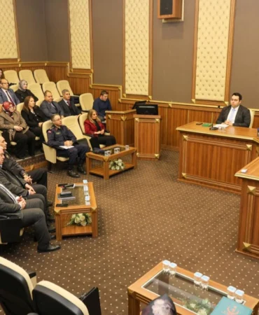 Artvin'de bağımlılıkla mücadele toplantısı... Sigara bırakanlar 70'e ulaştı