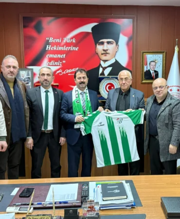 Artvinspor’dan İl Sağlık Müdürü Arslan’a ziyaret