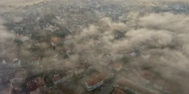 Atatürk'ün talimatıyla planlanan Taşköprü ilçesi yoğun sis altında görüntülendi