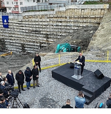 Avcılar Reşitpaşa Caddesi Zemin Altı Otoparkı’nın Temeli Atıldı