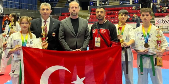 Avrupa'da Yıldırım rüzgarı