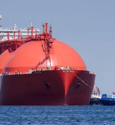 Avrupa hükümetleri doğal gaz ithal ederek Ukrayna'daki savaşı körüklemekle suçlanıyor