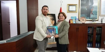 Aydın Büyükşehir Gazeteciler Cemiyeti Yönetimi, Başkan Hatice Gençay’ı Ziyaret Etti