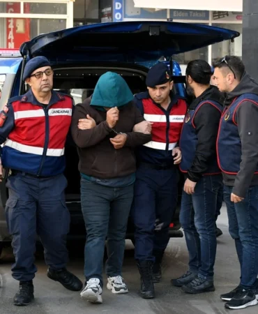 Aydın'da 14 yıldır aranan hükümlü sahte kimlikle yakalandı