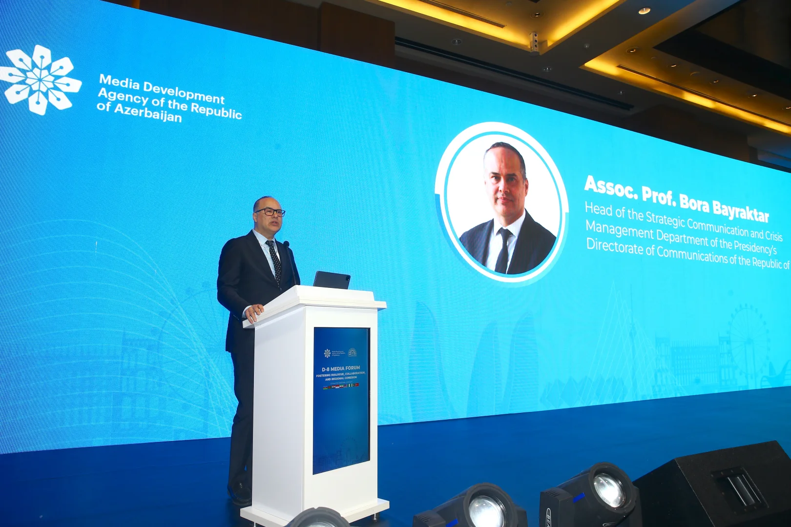 Azerbaycan'da D8 Medya Forumu düzenlendi