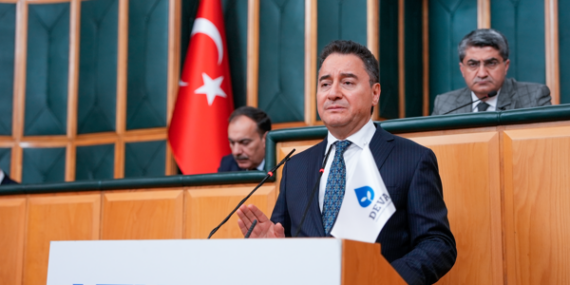 Babacan: Türkiye fakirliğe, adaletsizliğe teslim olacak bir ülke değildir
