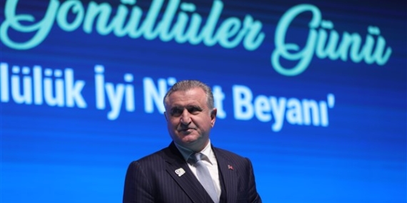 Bakan Bak, burs ve öğrenim kredisi tutarlarını duyurdu